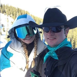 Meet your Posher, Garrett